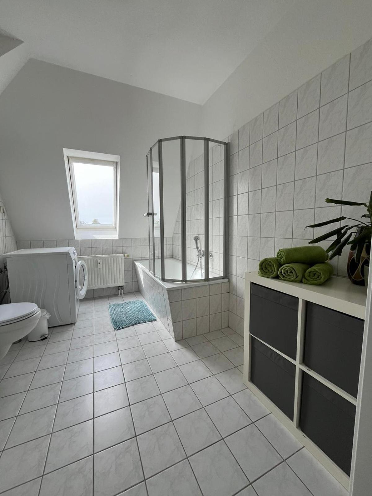 1 Raum Dachgeschosswohnung In Ruhiger Lage Limabach - Oberfrohna Екстериор снимка