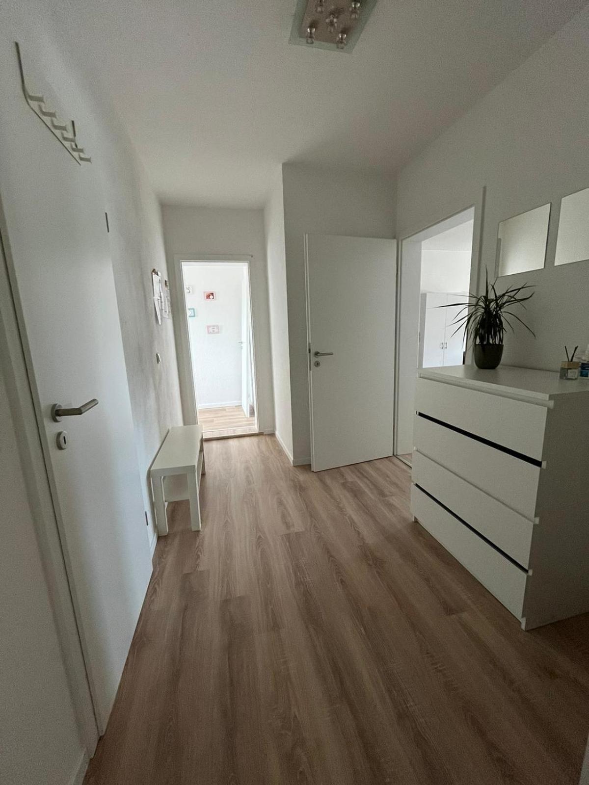 1 Raum Dachgeschosswohnung In Ruhiger Lage Limabach - Oberfrohna Екстериор снимка